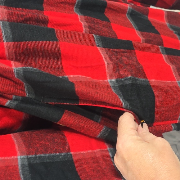 Stars Above Cozy Buffalo Check Flannel Robe - Picture 5 of 8